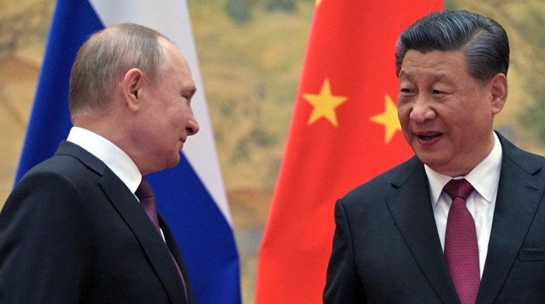 الغارديان: روسيا توطد علاقتها مع الصين بعد عام من حرب أوكرانيا